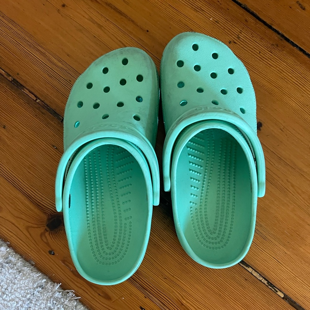 Crocs - Picture 2 of 2